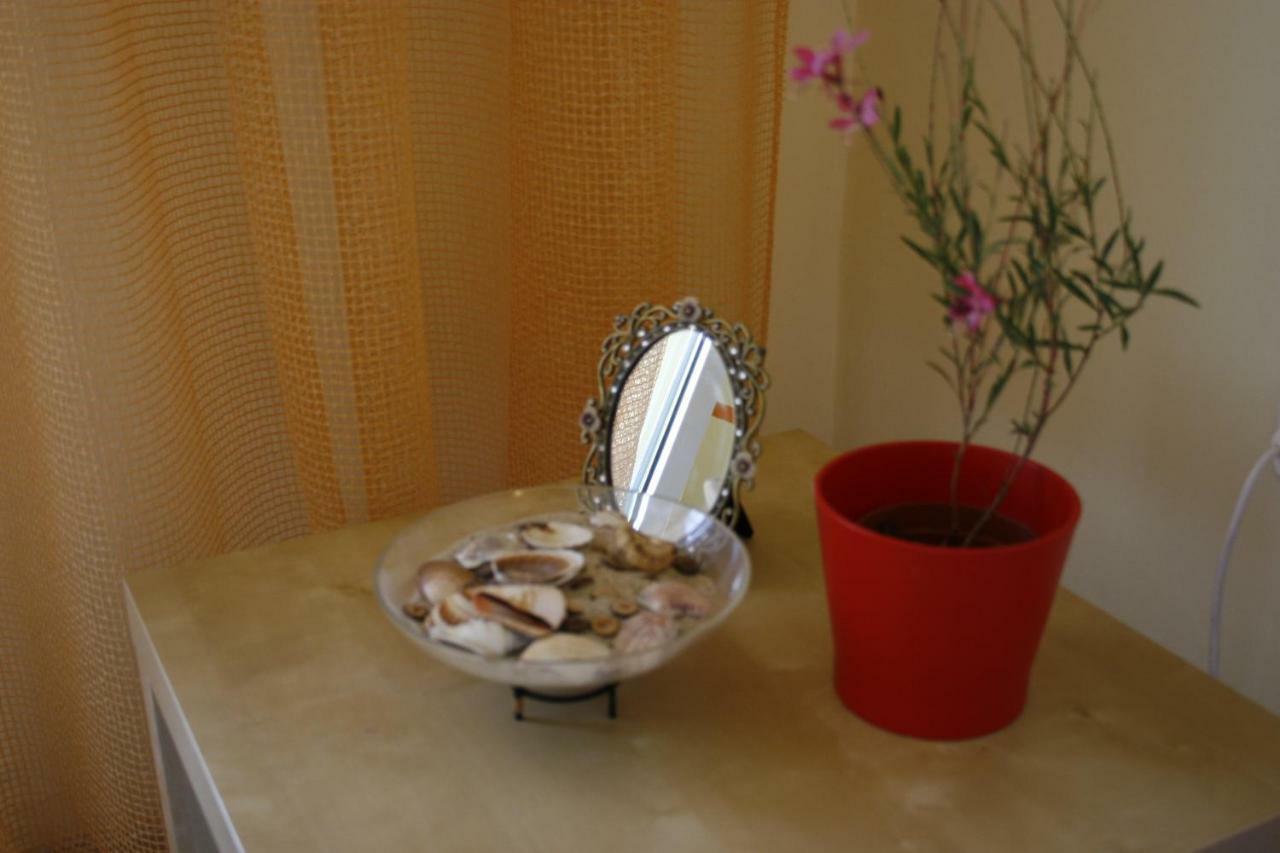 Cosy Apartment By The Sea Metamorfosi  Exterior photo