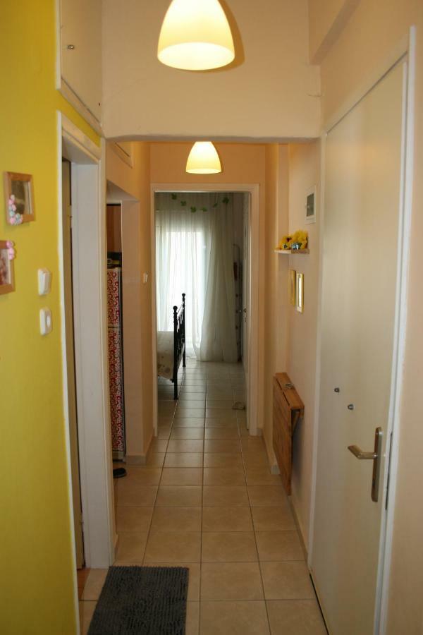 Cosy Apartment By The Sea Metamorfosi  Exterior photo